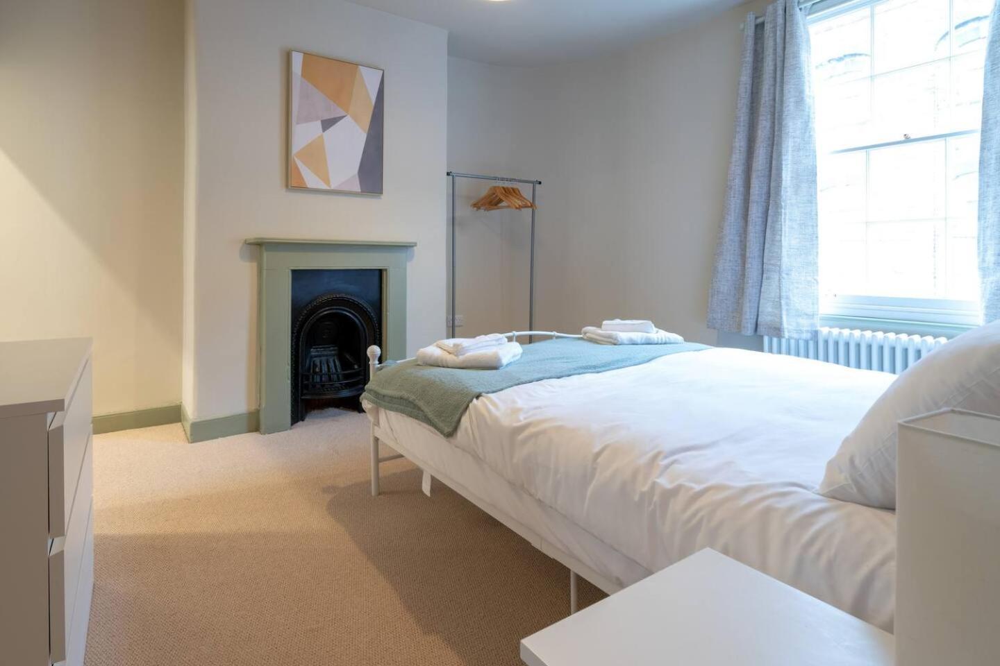 Pass The Keys Stylish Grade II Listed House Villa Cheltenham Eksteriør billede